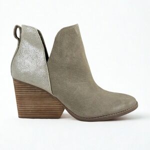 TOMS Wedge Bootie Womens 9 Taupe Suede Metallic Heel V-Cut Ankle Boots Boho Chic